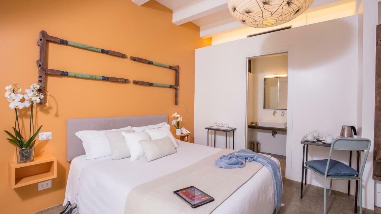 Hotel Intorno Al Fico Φιουμιτσίνο Εξωτερικό φωτογραφία
